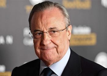 بيريز يطالب حماية فينيسيوس من الاستفزازات الأفضل في العالم بمركزه