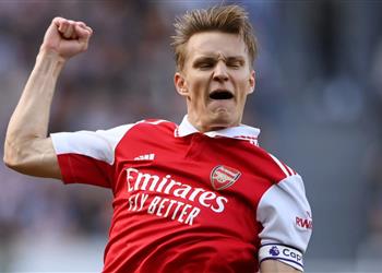 أوديجارد بعد فوز آرسنال أمام نيوكاسل علينا القتال حتى النهاية وأي شيء يمكن أن يحدث