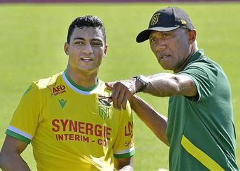 تقارير نانت يقرر إقالة مدرب مصطفى محمد