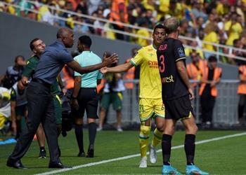 بعد 100 يوم دون فوز نانت يعلن إقالة أنطوان كومباريه لتفادي الهبوط