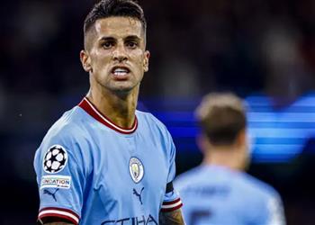 سبورت صفقة كانسيلو تبتعد عن برشلونة