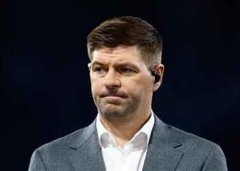 تقارير توضح موقف جيرارد من تدريب الاتفاق السعودي