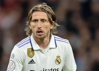 مودريتش مشيد ا بلاعب برشلونة أحب مشاهدته واللعب معه شرف