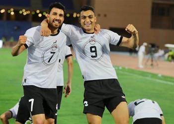 تريزيجيه أنا ثابت في مكاني 10 سنوات بسبب الأهلي ومن قام بالبصق علي محظوظ