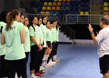 منتخب مصر لسيدات الكرة الطائرة يتوجه إلى اليونان استعداد ا لأمم إفريقيا
