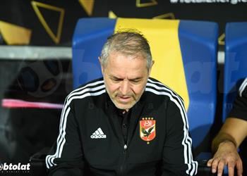 وكيل كولر عقده مع الأهلي مستمر لموسم آخر ورفض عرض ا من منتخب آسيوي