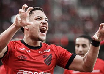 برشلونة يضع اللمسات الأخيرة على صفقة فيتور روكي