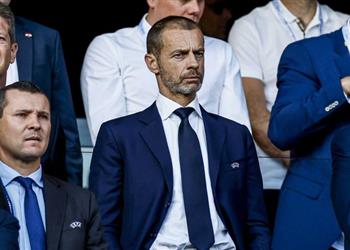 تشيفرين يرد على انتقادات دي يونج يويفا لا يبحث عن المال