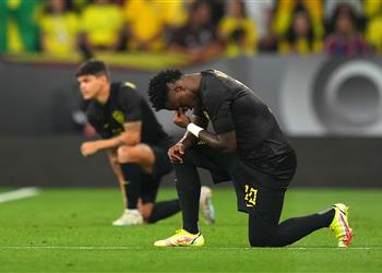 فيديو البرازيل تفوز برباعية على غينيا ودي ا في ليلة مكافحة العنصرية