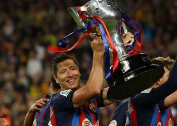 ليفاندوفسكي القتال على الألقاب مع برشلونة تحد كبير وأقدر كل دقيقة بقميصه