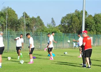 صور مران منتخب مصر الأولمبي تدريبات بدنية قوية من ميكالي استعدادا لأمم إفريقيا تحت 23 عام ا
