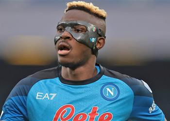 رئيس نابولي يراوغ بشأن مستقبل أوسيمين