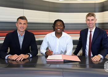 رسمي ا ميلان يعلن تجديد عقد لياو حتى 2028 ويقطع الطريق على ليفربول وتشيلسي