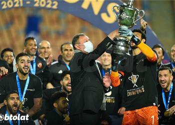 محمد الشناوي يوجه رسالة للاعبي الأهلي ويكشف ما تعلمه من الخطيب