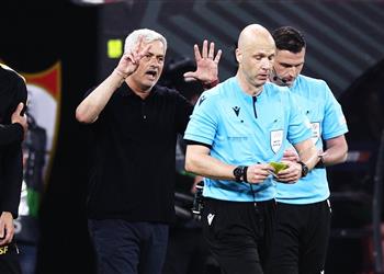 يويفا يعلن عقوبة مورينيو بعد تعديه على أنتوني تايلور
