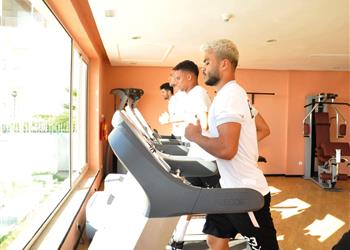 ميكالي يمنح لاعبي منتخب مصر الأولمبي راحة بعد ودية الكونغو