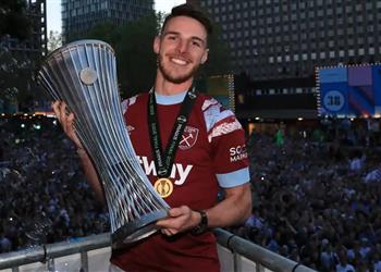 تقارير توضح موقف ديكلان رايس من عرضي آرسنال ومانشستر سيتي