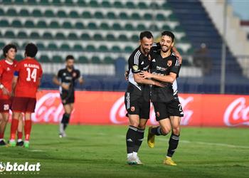 فيديو طاهر محمد طاهر يسجل هدف الأهلي الثالث أمام حرس الحدود