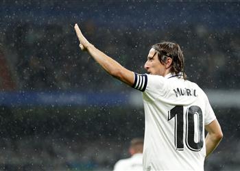 تقارير تكشف موعد إعلان تجديد عقد مودريتش مع ريال مدريد