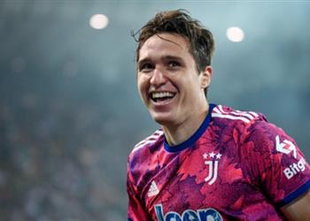 ناد إنجليزي ينافس ليفربول على ضم كييزا من يوفنتوس