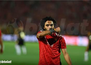 وكيله حسين الشحات جدد 3 سنوات و ميقدرش يتشرط على الأهلي