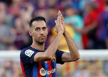 برشلونة يحدد بديل ا جديد ا لـ بوسكيتس من الدوري الإنجليزي
