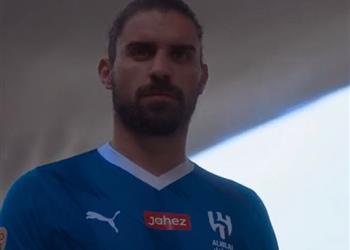 مستغلا صفقة نيفيز الشباب يتوصل لاتفاق على ضم لاعب الهلال