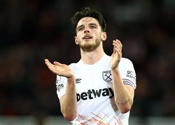 ذا أثلتيك آرسنال يقدم عرض ا قياسي ا لضم ديكلان رايس