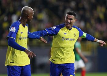 فيديو تاليسكا نيمار يلعب بشكل أفضل من رونالدو