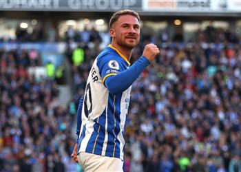 وكيل ماك أليستر يصل إنجلترا لإتمام صفقة انتقاله إلى ليفربول