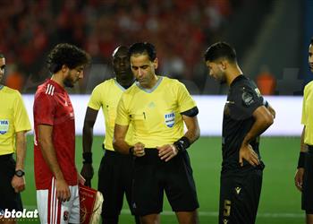 أحمد الشناوي يوضح مدى أحقية الأهلي في ركلة جزاء وطرد لاعب الوداد بـ نهائي إفريقيا