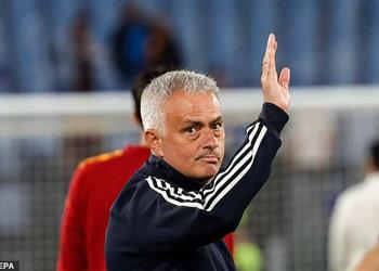 مورينيو يوجه رسالة لجماهير روما بشأن مستقبله