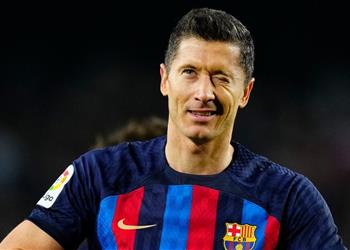 ليفاندوفسكي يرد على عرض ضخم من السعودية