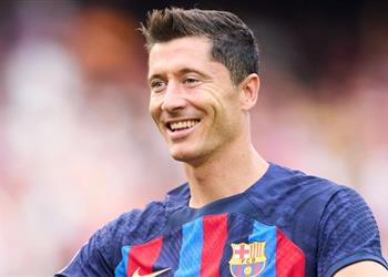 تشكيل برشلونة ضد فيسيل كوبي ليفاندوفسكي أساسي ا