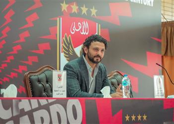 حسام غالي رئيس ا لبعثة الأهلي في المغرب لمواجهة الوداد