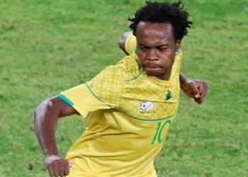 بيرسي تاو ضمن قائمة جنوب إفريقيا النهائية لمباراة المغرب في تصفيات أمم إفريقيا
