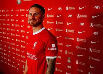 ماك أليستر لا استطيع الانتظار للعب أمام جماهير ليفربول في أنفيلد