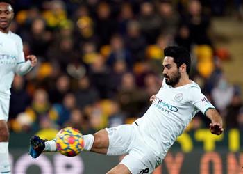 تفاصيل محادثات تشافي مع جوندوجان لإقناعه بالتوقيع لـ برشلونة