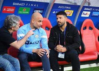 فيديو جوارديولا يمازح أجويرو بشأن انتقال ميسي إلى الدوري الأمريكي