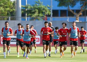 مران الأهلي الخطيب يحضر تدريب الفريق استعداد ا لمباراة الزمالك ومحاضرة فنية للاعبين