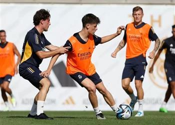 مدربه السابق أردا جولير يشبه لاعب ريال مدريد الحالي