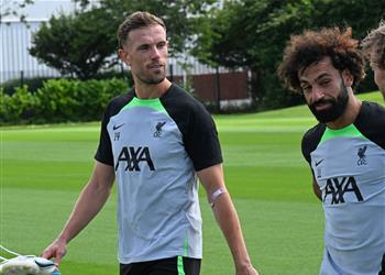 لاعب ليفربول يحسم موقفه من الانتقال للدوري السعودي