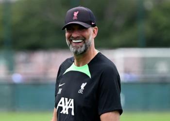 كلوب يفتح الباب أمام الاعتماد على شباب ليفربول استعداد ا للموسم الجديد