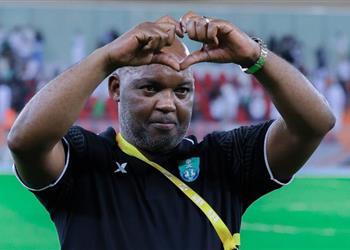 تقارير موسيماني يشكو الأهلي السعودي إلى فيفا