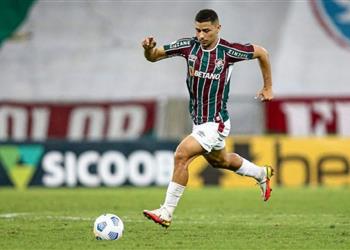 ليفربول ضمن صراع ثلاثي لضم لاعب فلومينينسي البرازيلي