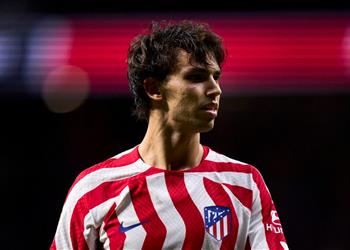 جواو فيليكس يعلن موقفه من الانتقال إلى برشلونة