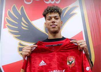 لاعب الأهلي والزمالك السابق على إمام عاشور أن يدفع ضريبة قراره