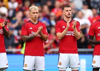 فيديو فان دي بيك يقود مانشستر يونايتد للفوز على ليون ودي ا