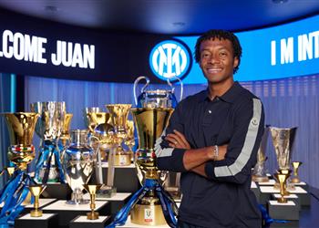 رسمي ا بعد 8 أعوام في يوفنتوس كوادرادو ينتقل إلى إنتر ميلان