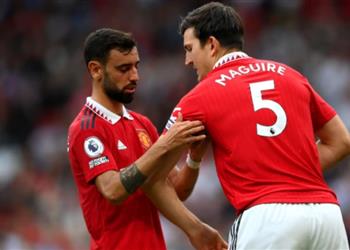 برونو فرنانديز يكشف رد فعل ماجواير بعد تجريده من شارة قيادة مانشستر يونايتد